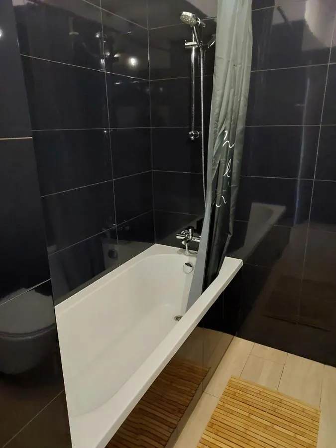 Apartamenty Na Morenie 格但斯克 0*,